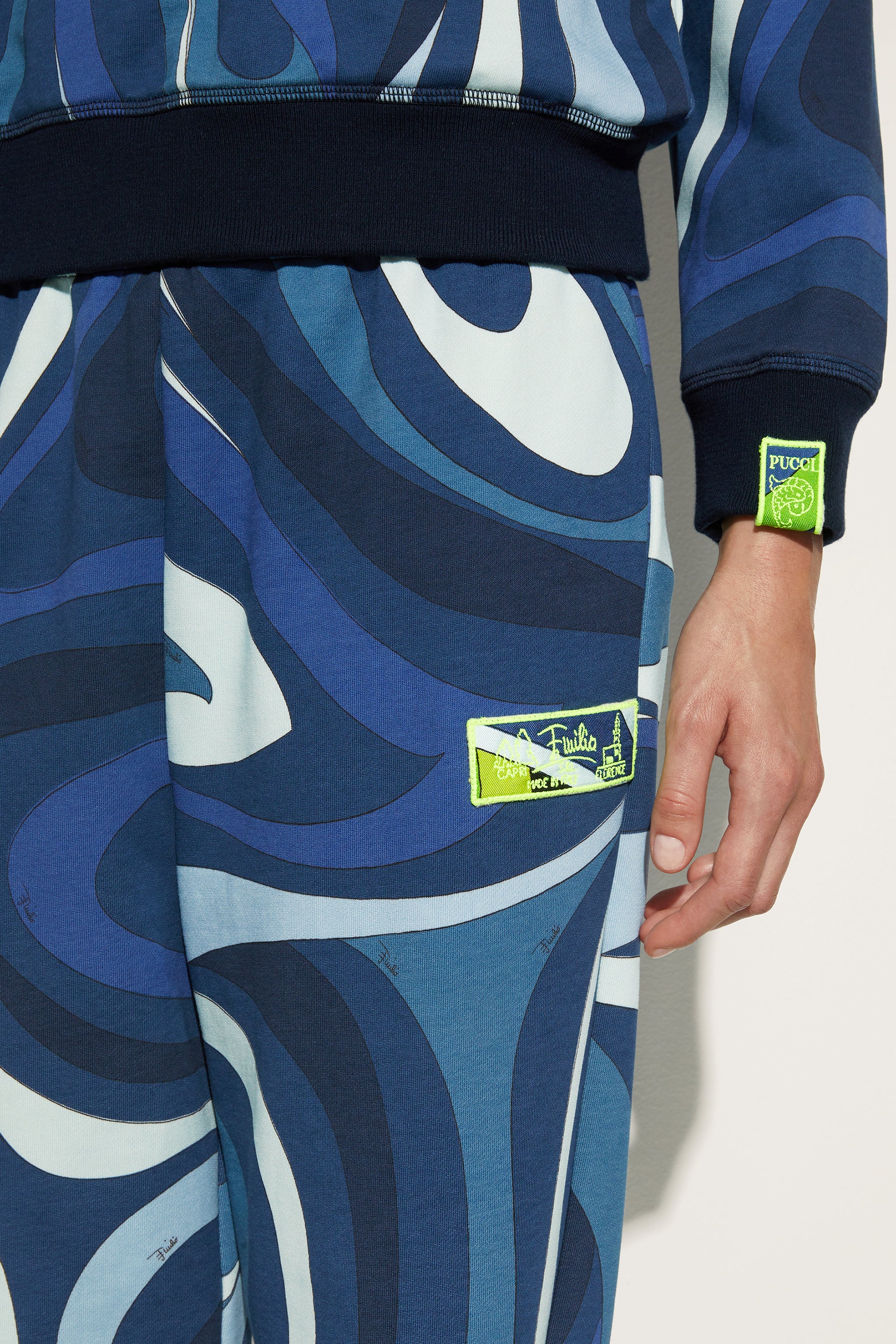 Joggers in Pile - Image 5