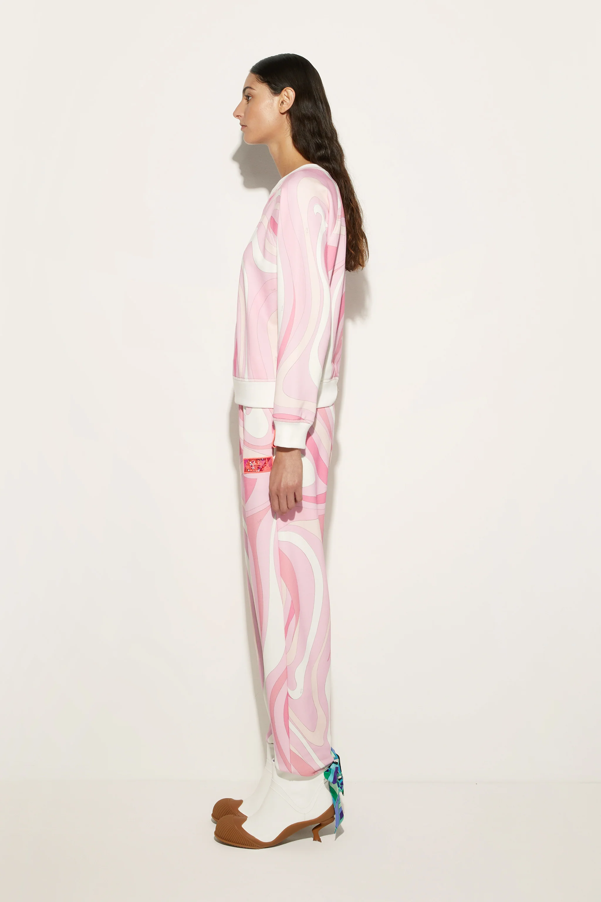 Joggers in Pile - Image 3