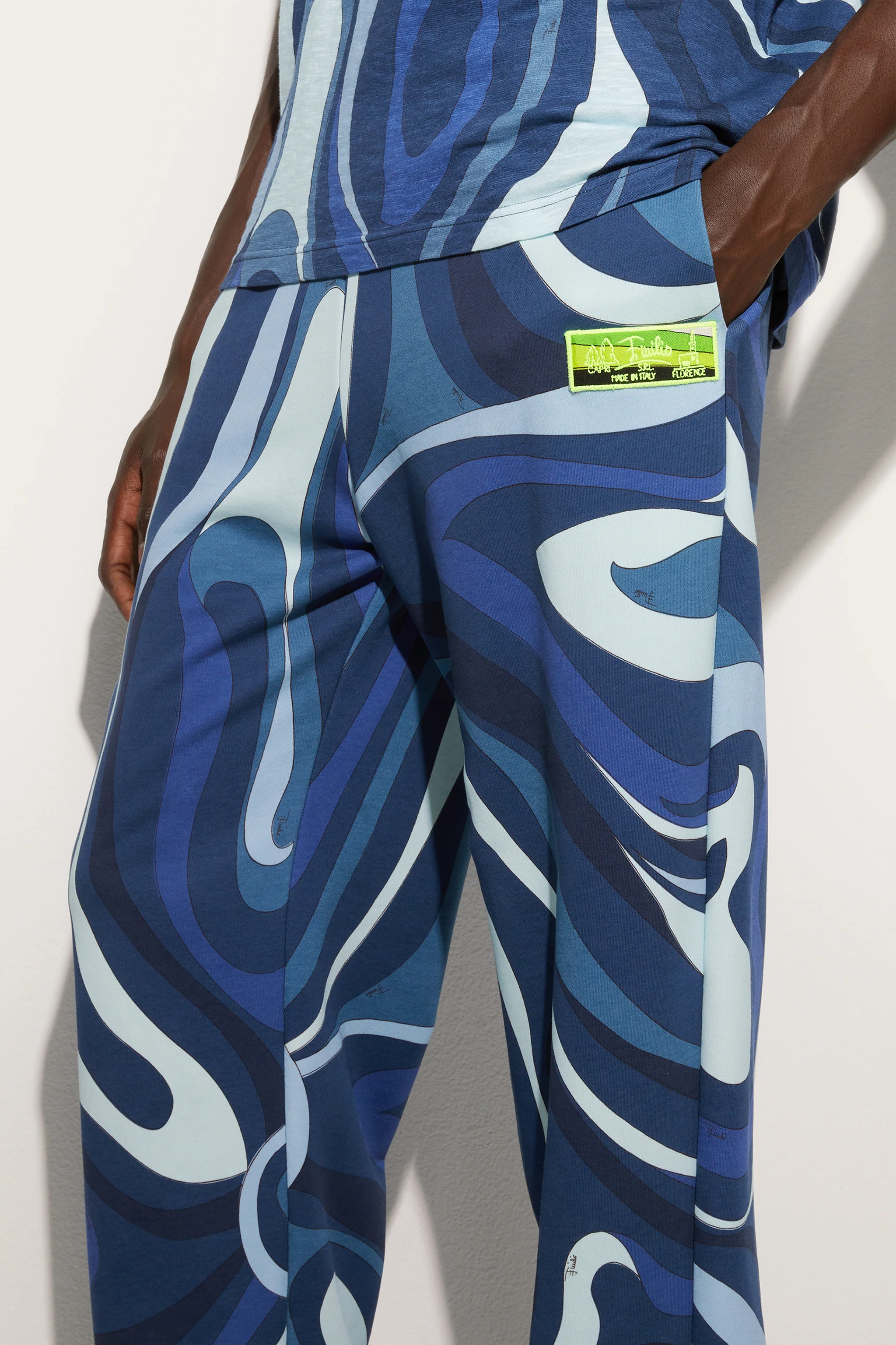 Joggers in Pile - Image 5