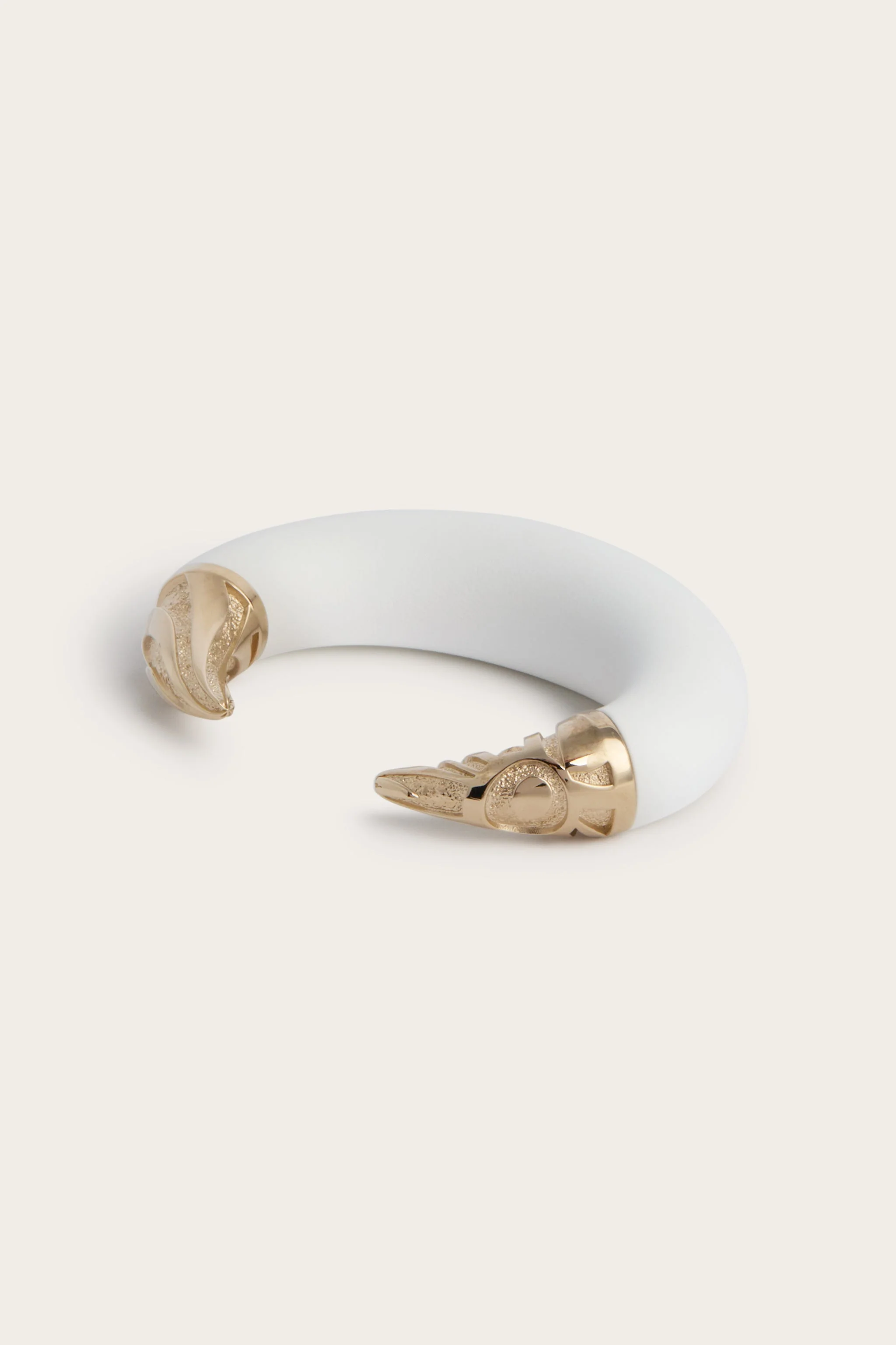 Bracciale Rigido a Forma di Corno - Image 3
